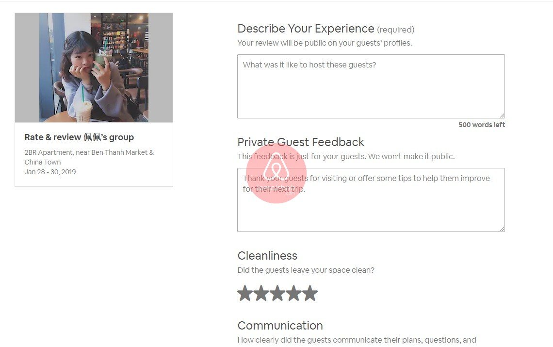 Giao diện trong phần đánh giá khách hàng trên Airbnb,